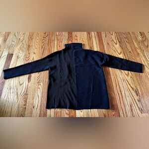 Tahari Ribbed Black turtleneck Sweater - Large